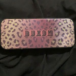 Buxom Dolly’s Wild Side eyeshadow palette